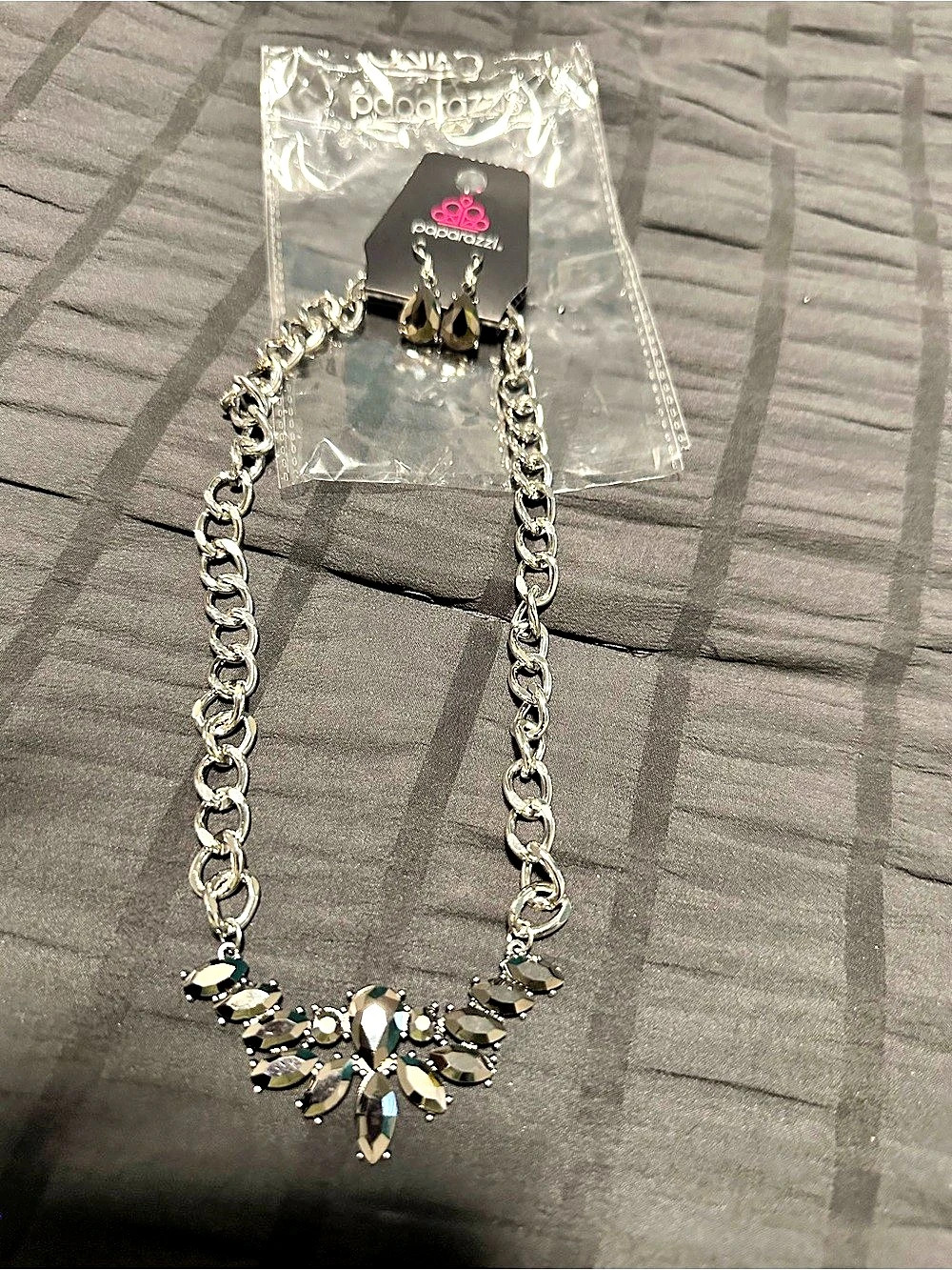 Charming Paparazzi Statement Necklace Silver & Black NWT